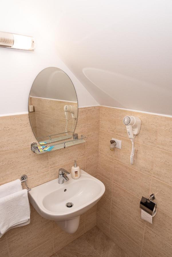 Hotel K'Raman Râmnicu Vâlcea Exteriér fotografie