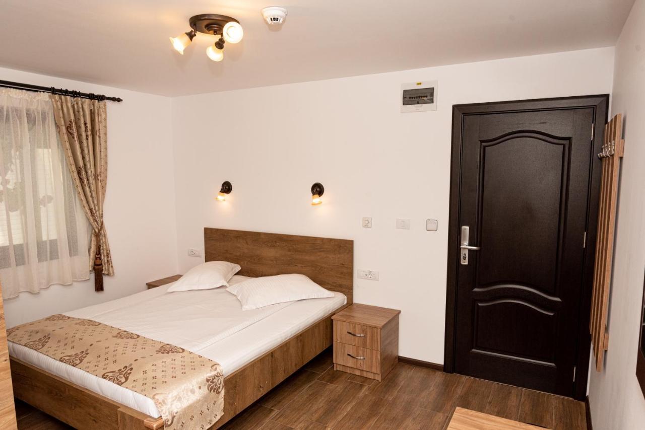 Hotel K'Raman Râmnicu Vâlcea Exteriér fotografie