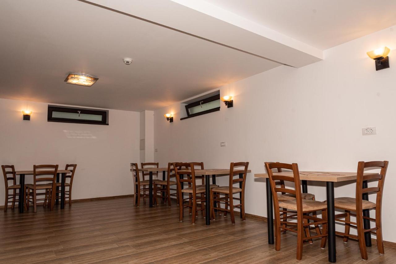 Hotel K'Raman Râmnicu Vâlcea Exteriér fotografie